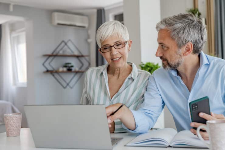 What’s the Difference Between a Traditional IRA and a Roth IRA?
