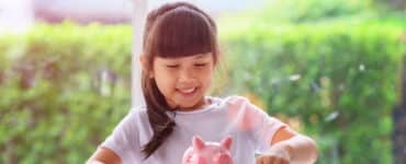 Tips for Teaching Kids about Money and Finances