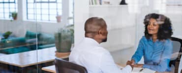 How to Negotiate Salaries and Raises Effectively 
